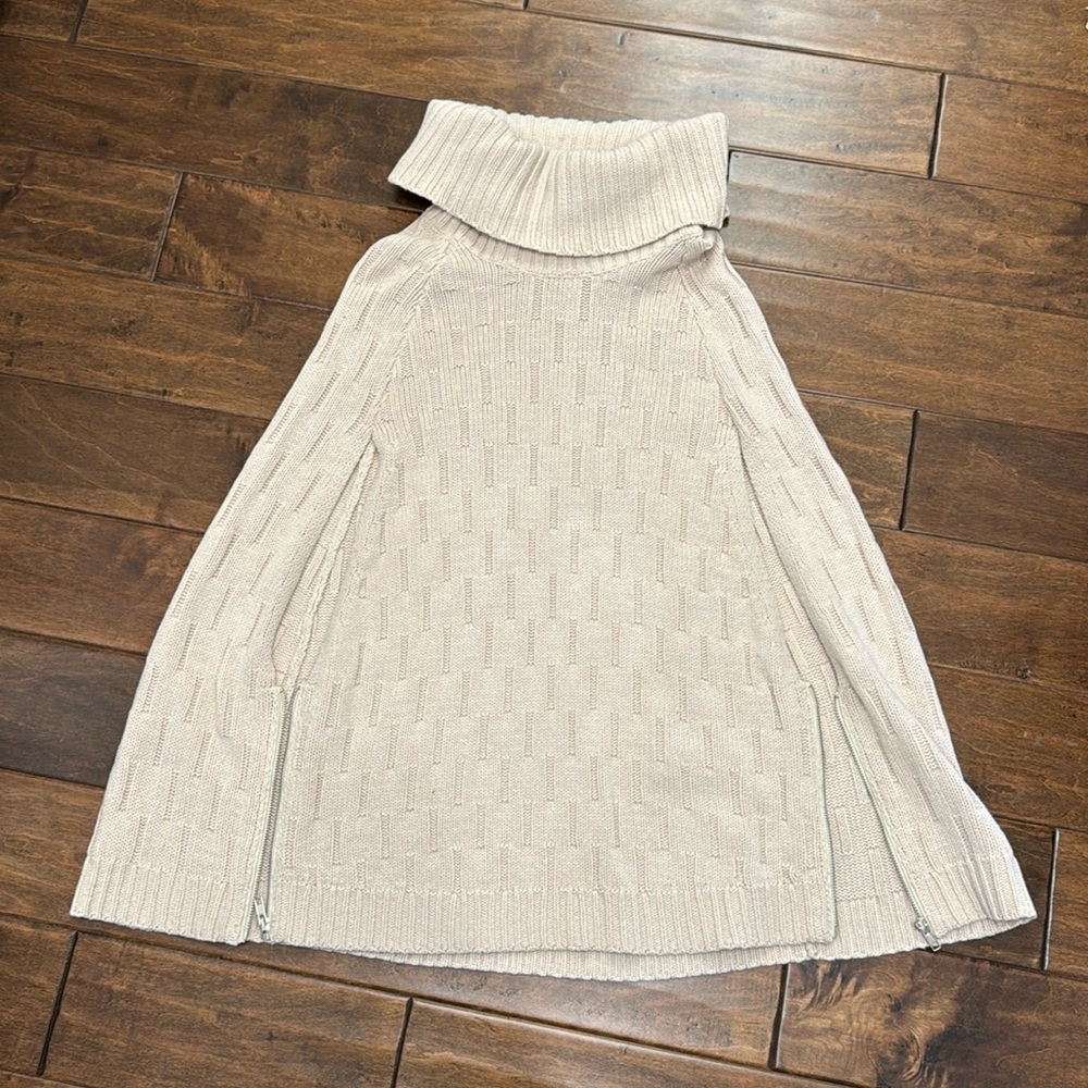 Excellent condition sweater